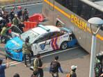 Massa-mahasiswa-merusak-mobil-polisi-Provos-di-depan-Polda-Metro-Jaya.jpg