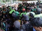 Pemakaman-Pengemudi-Ojol-Affan-Kurniawan_20250829_131306.jpg