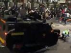 OJOL-DILINDAS-BRIMOB-Seorang-driver-atau.jpg