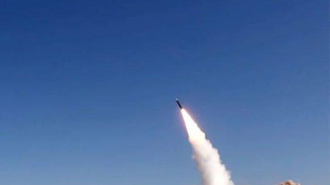 Houthi Langsung Balas Serangan Israel, Luncurkan 2 Rudal usai Zionis Targetkan 3 Pelabuhan di Yaman