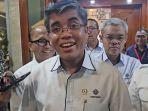 Yassierli-ketika-ditemui-usai-melakukan-rapat-tertutup-bersama-Komisi-IX.jpg